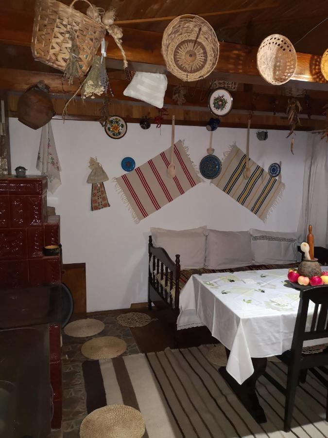 Casa Livada Bunicii Villa Tirgu Ocna Ngoại thất bức ảnh